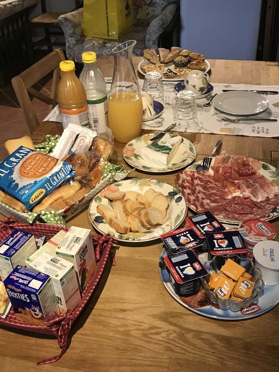 La Ciliegia Bianca Bed & Breakfast Belgirate Eksteriør bilde