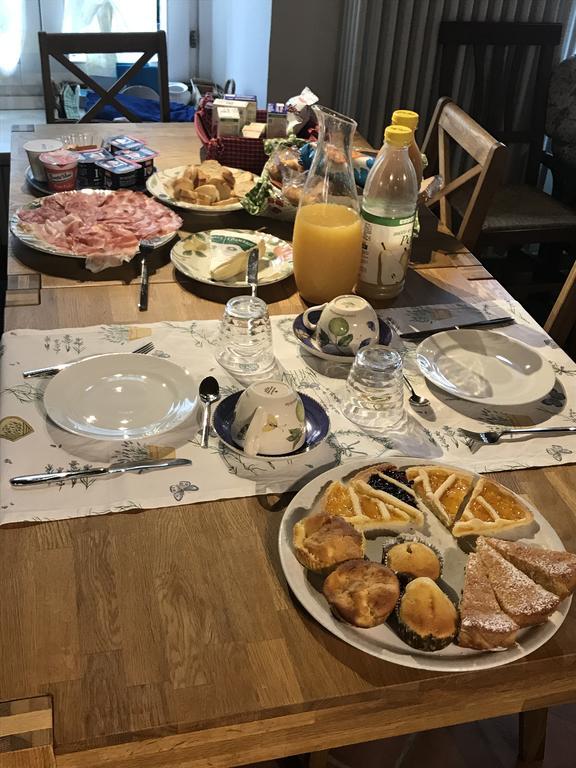 La Ciliegia Bianca Bed & Breakfast Belgirate Eksteriør bilde